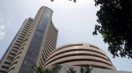 Sensex, Nifty end higher but gains capped by last-hour fall in financial stocks