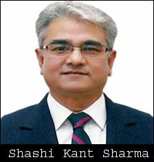 CAG draft report calls for cancelling Reliance Jio broadband spectrum for violations