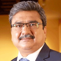 HCL Tech Q1 profit up 32.3% but stock crashes over low revenue growth