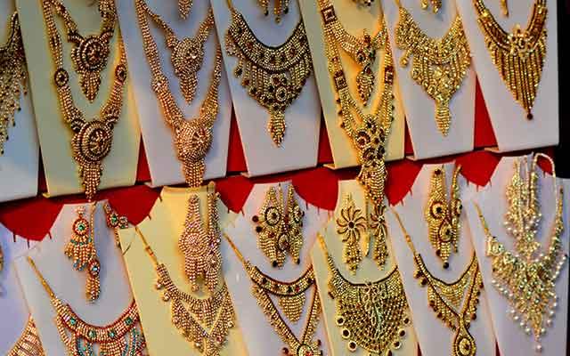 Jewellery chain Joyalukkas shortlists bankers for IPO