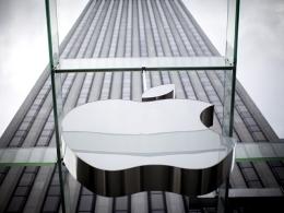 Apple hits hurdle in India; Monsanto rejects Bayer's offer