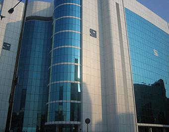 Economy round-up: Reforms for services trade likely; SEBI to review rules for brokers