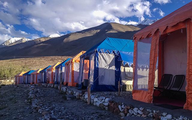 ibibo to merge with MakeMyTrip; Naspers-Tencent to own 40% stake in combined biz