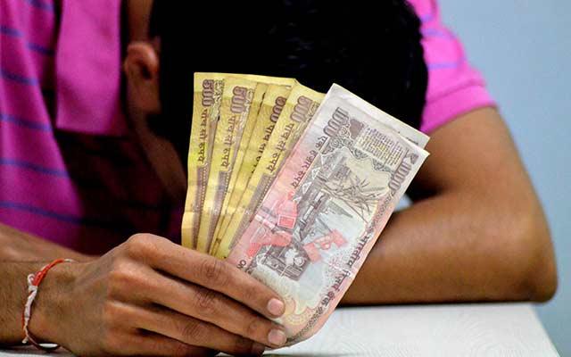 Govt scraps Rs 500, Rs 1000 currency notes to combat fakes, corruption: PM Modi