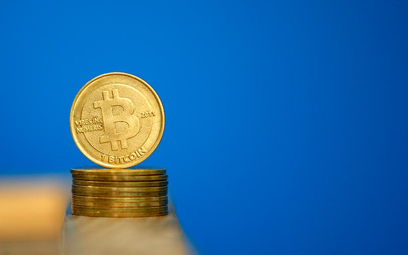 Bitcoin boom fails to lure bulge-bracket investors