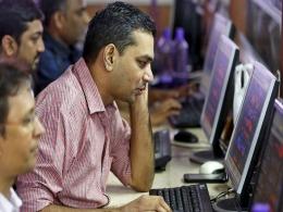 Sensex closes 1% higher after volatile trading session