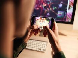 Instagram influencer Dan Bilzerian invests in Mumbai fantasy gaming startup LivePools