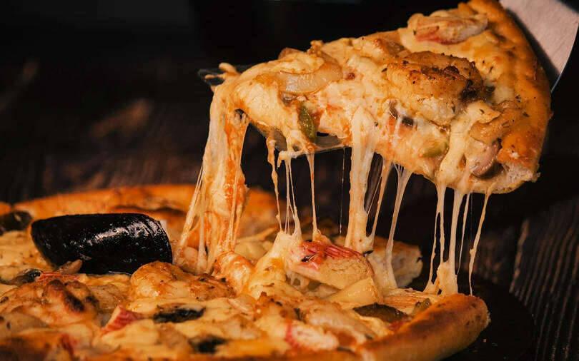 Zomato, Swiggy likely to see a cut in business from Domino's