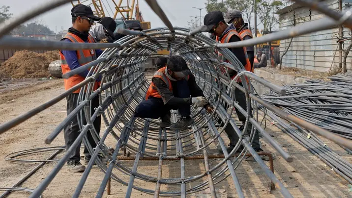 India sees 6.8-7.2% growth next year, flags risks from geopolitics, weak exports
