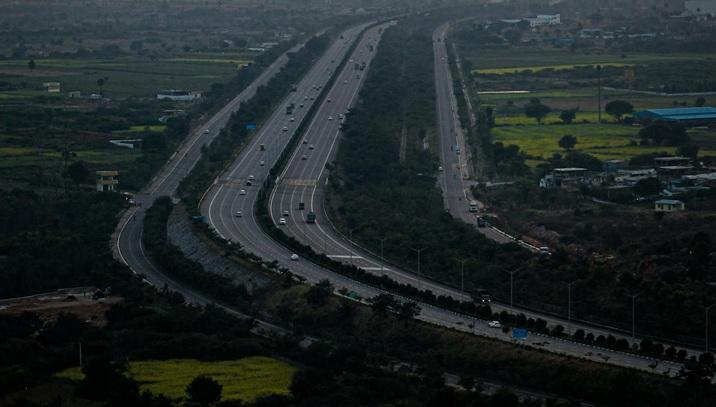 French firm Vinci leads race for Macquarie’s India highway assets