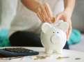 How Monthly Interest Credit Helps Manage Regular Expenses