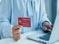 How Business Credit Cards Help Startups Manage Early Cash Flow