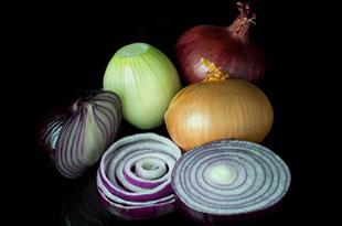 Govt puts stock limits on onion & potato to check prices