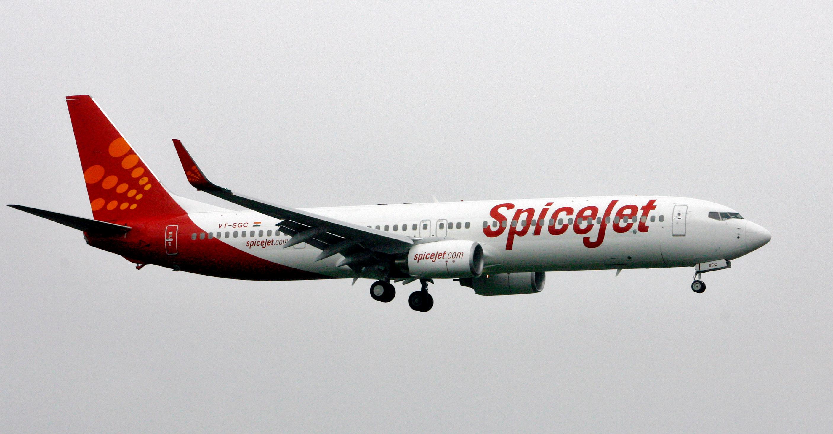 SpiceJet resumes flights from Delhi
