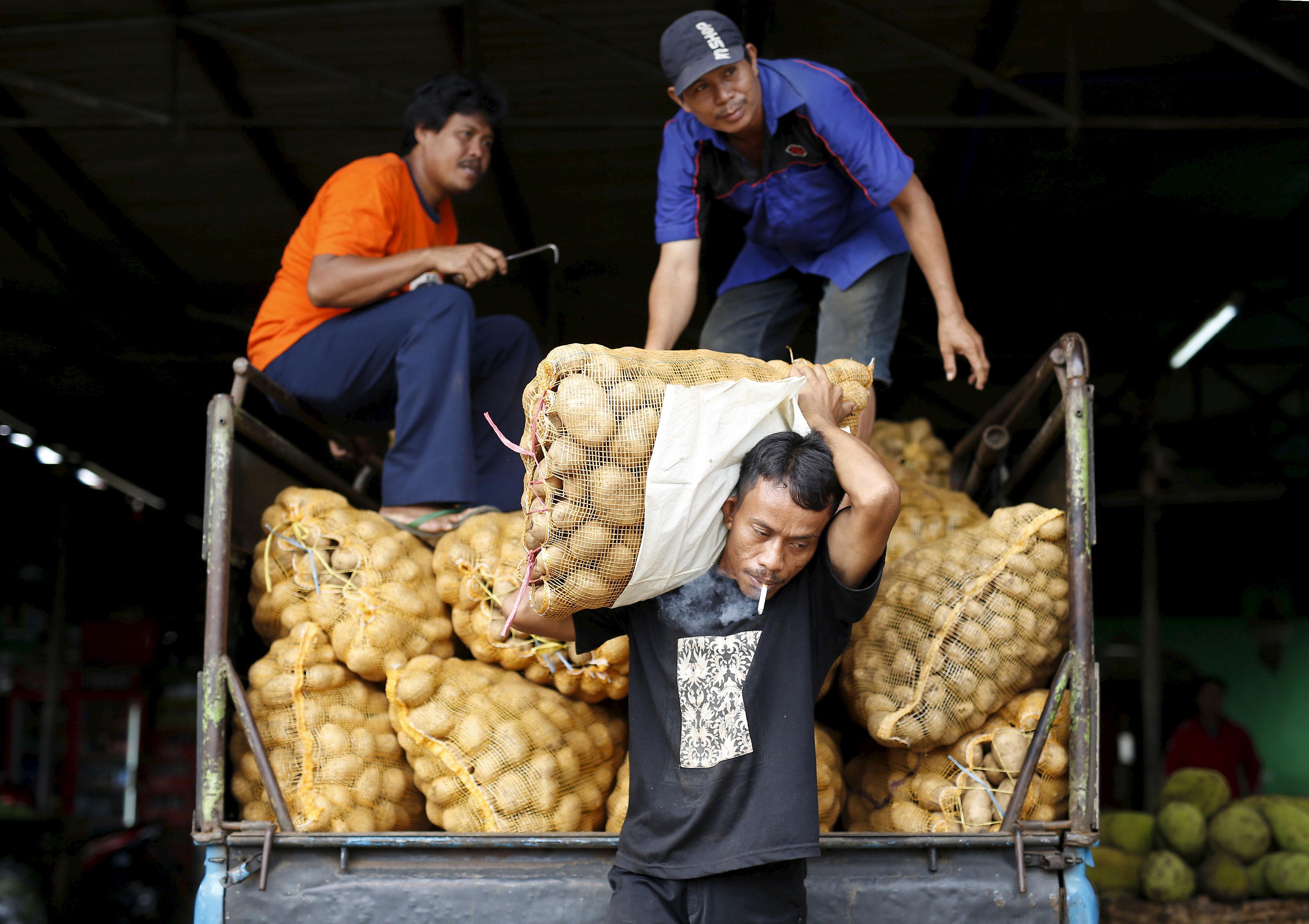 Govt in the process of converting 44 labour laws into four simplified codes