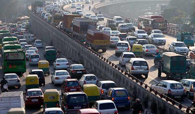 Delhi government curbs vehicle use to combat pollution