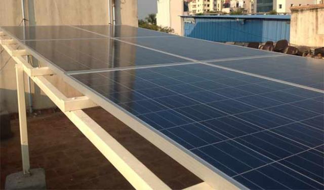SoftBank wins first solar power project in India