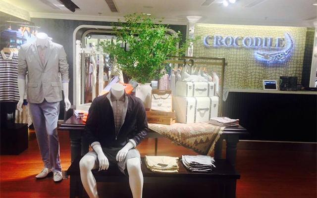 Crocodile-branded menswear maker attracts mostly retail investors on day 1 of IPO