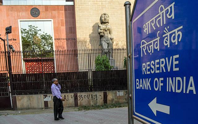 RBI’s final guidelines exclude large industrial groups from on-tap banking licence