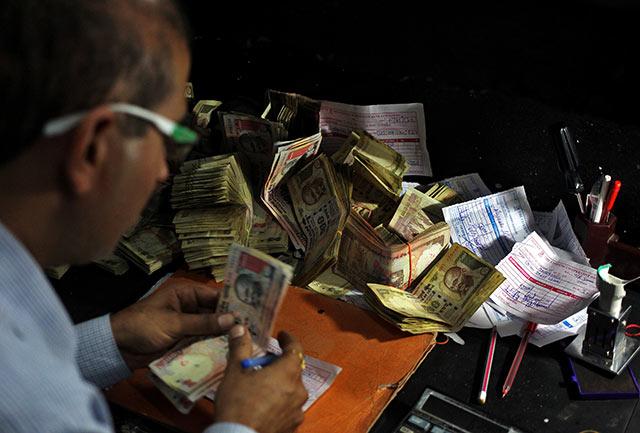 Demonetisation: Five reasons why India may not go cashless anytime soon