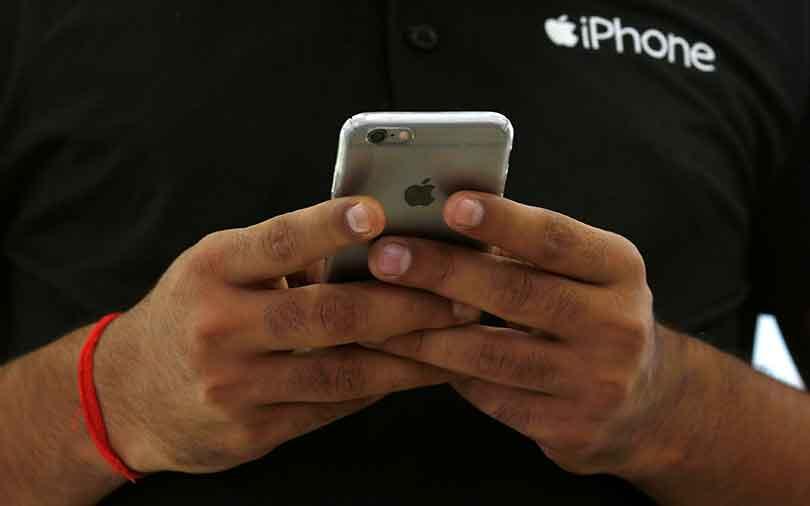 Apple seeks tax incentives for suppliers to make iPhones in India