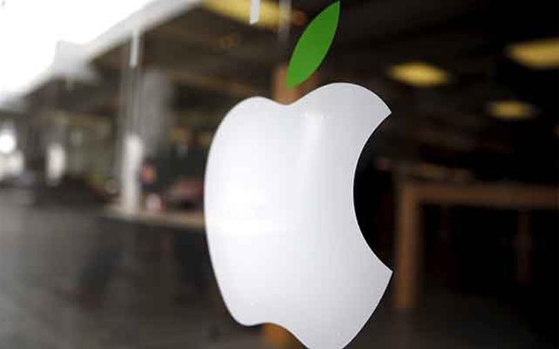 Apple to issue fix for iPhones, Macs at risk from ’Spectre’ chip flaw