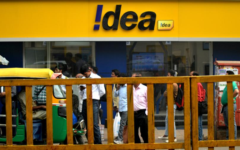 Idea Cellular in talks to raise $1 bn; Carlyle-backed Metropolis plans IPO