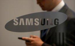 Samsung, Foxconn, 14 other firms get govt incentives for smartphone plan