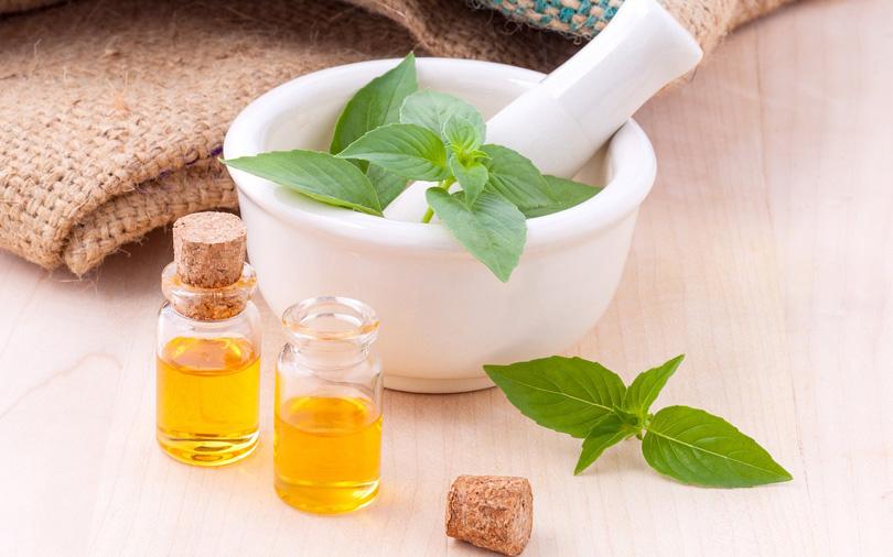 Healthful food, Ayurveda skin care are big trends: VCCircle Consumer Summit