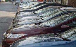 India's passenger vehicle sales log worst-ever drop in August