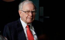 Frothy markets turn dealmaker Warren Buffett into a bankroller