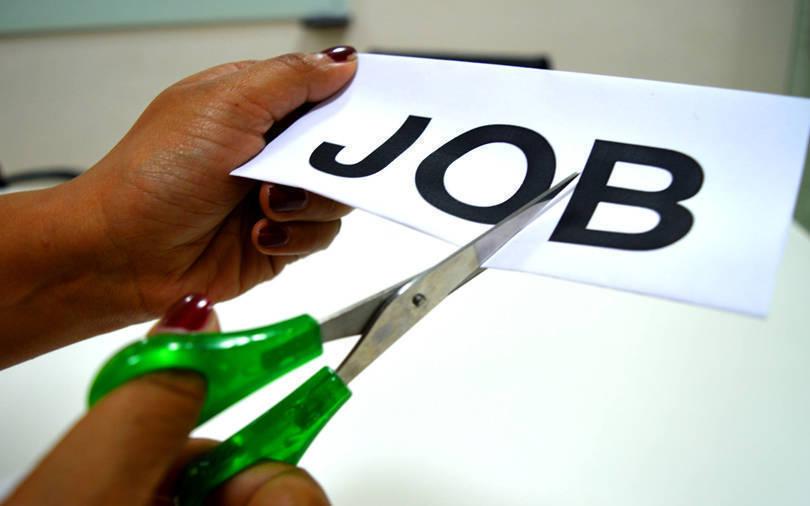 Indian services industry improved in January; job cuts continued