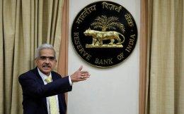 RBI leaves policy rates unchanged; expects inflation at 4% by December