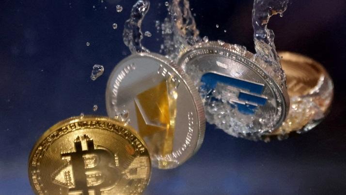 US crackdown pushes altcoins worth $100 bn in hot water
