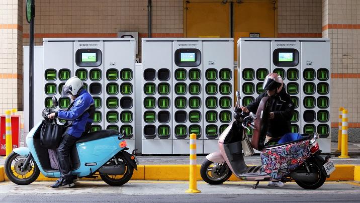 Taiwan's Gogoro enters India e-scooter market, rolls out battery swap network