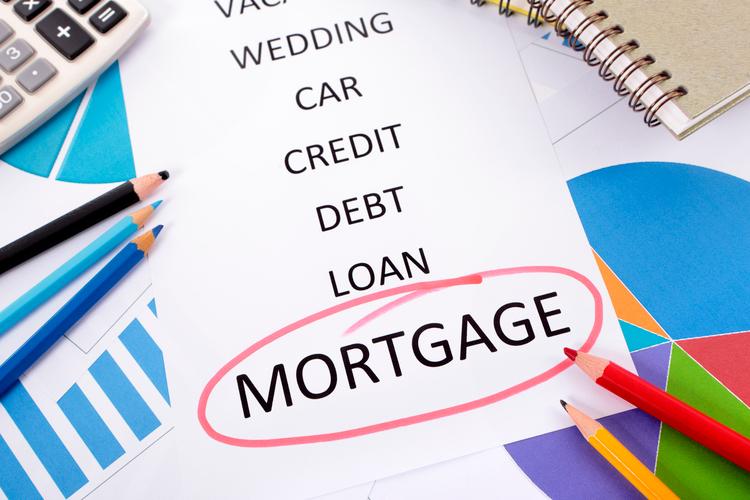 Instant personal loan vs traditional personal loan: Key differences